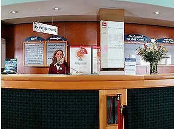 Ibis London Heathrow Airport Otel Hillingdon 3*,
