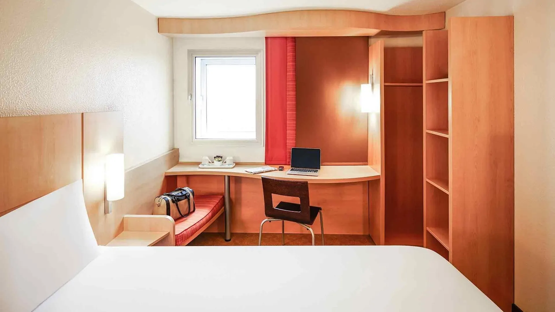 Ibis London Heathrow Airport Otel Hillingdon