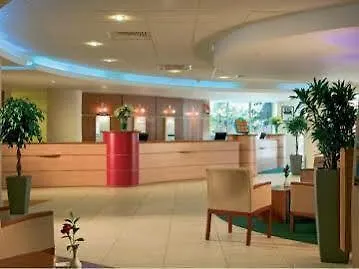 Ibis London Heathrow Airport Otel Hillingdon Birleşik Krallık
