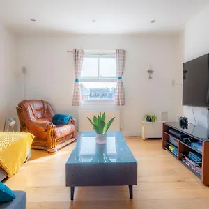 Apartment Modern, 2 Bdrm House With Parking Sleeps 6 Town Centre, North Laine