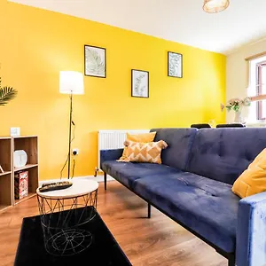  Apartment Spacious 1 Bed Flat-free Parking