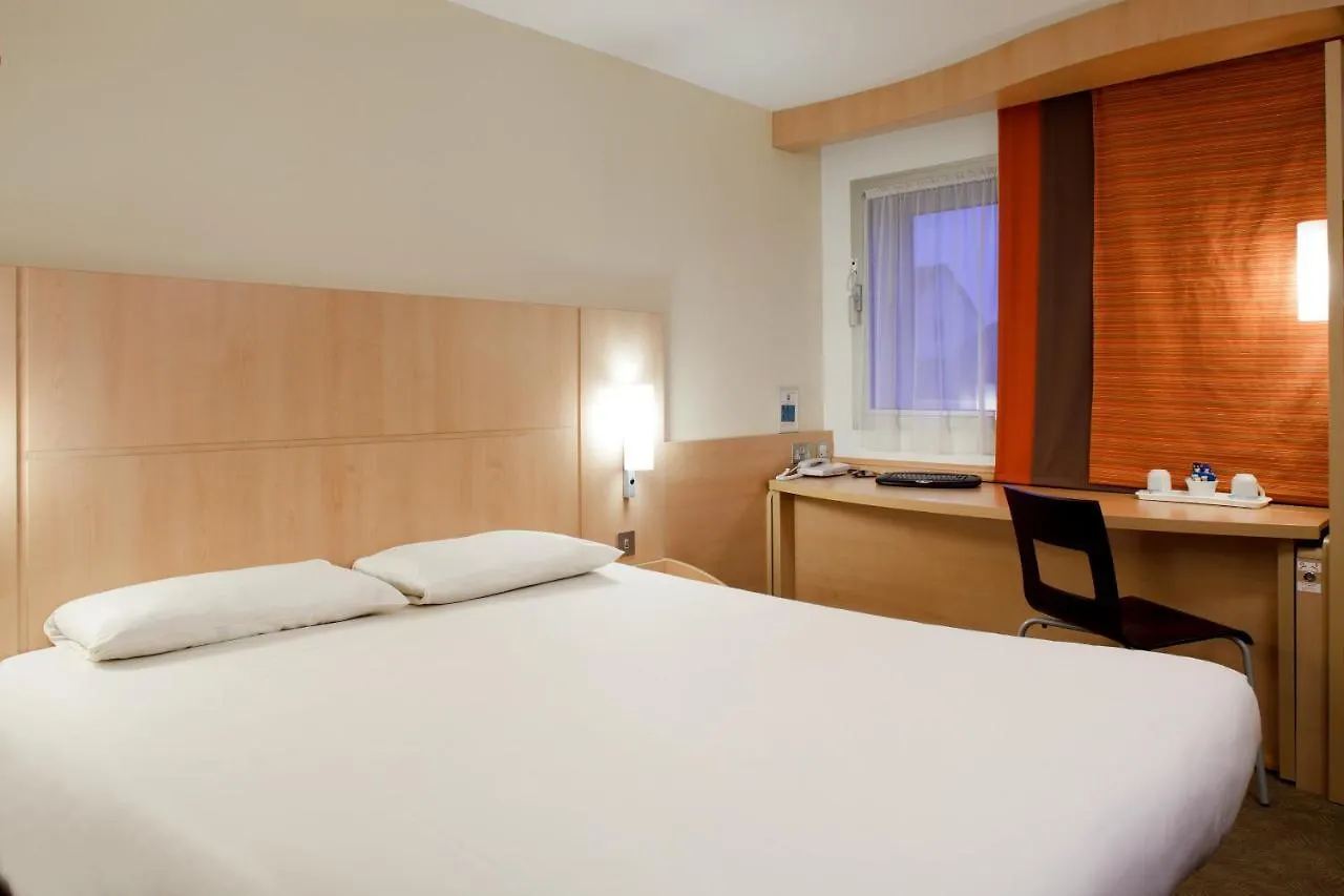 Ibis London Heathrow Airport Hotel Hillingdon